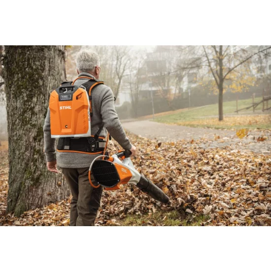 STIHL  Dmuchawa BGA 200, bez akumulatora i ładowarki Nr art. BA010115900