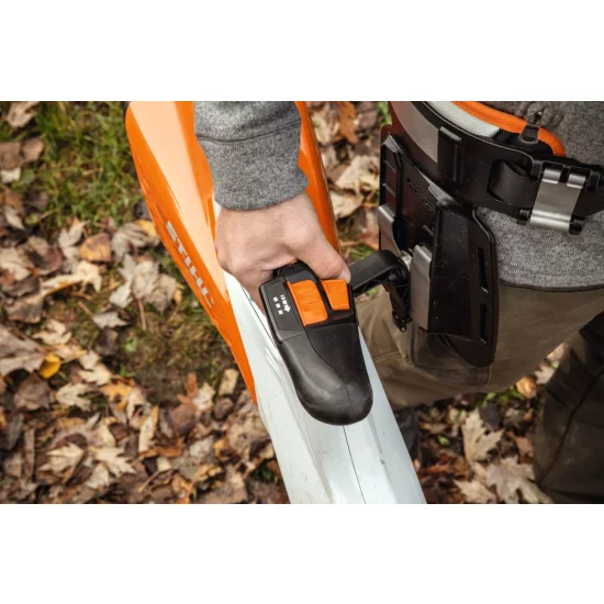 STIHL  Dmuchawa BGA 200, bez akumulatora i ładowarki Nr art. BA010115900