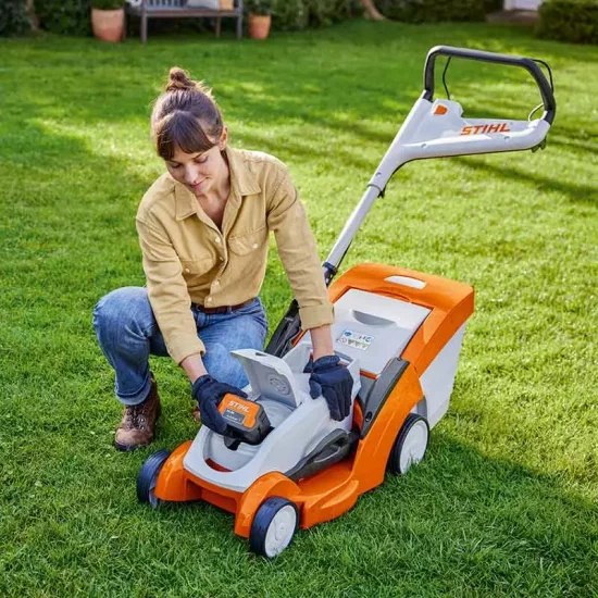 Stihl  RMA 239 C, bez akumulatora i ładowarki Nr art. 63200111436